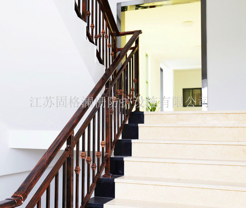 樓梯扶手