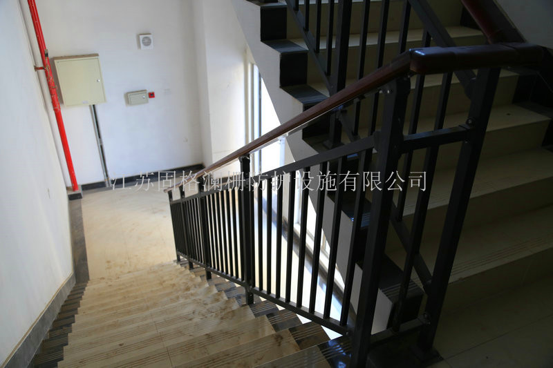 樓梯扶手